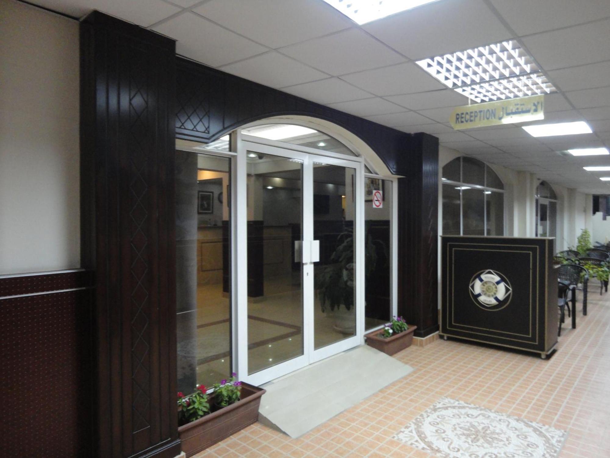 מוסקט Dolphin Hotel מראה חיצוני תמונה