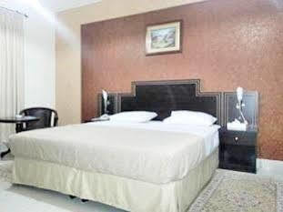 מוסקט Dolphin Hotel מראה חיצוני תמונה